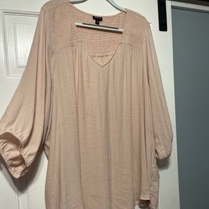 Torrid Size 5 Blush Blouse
